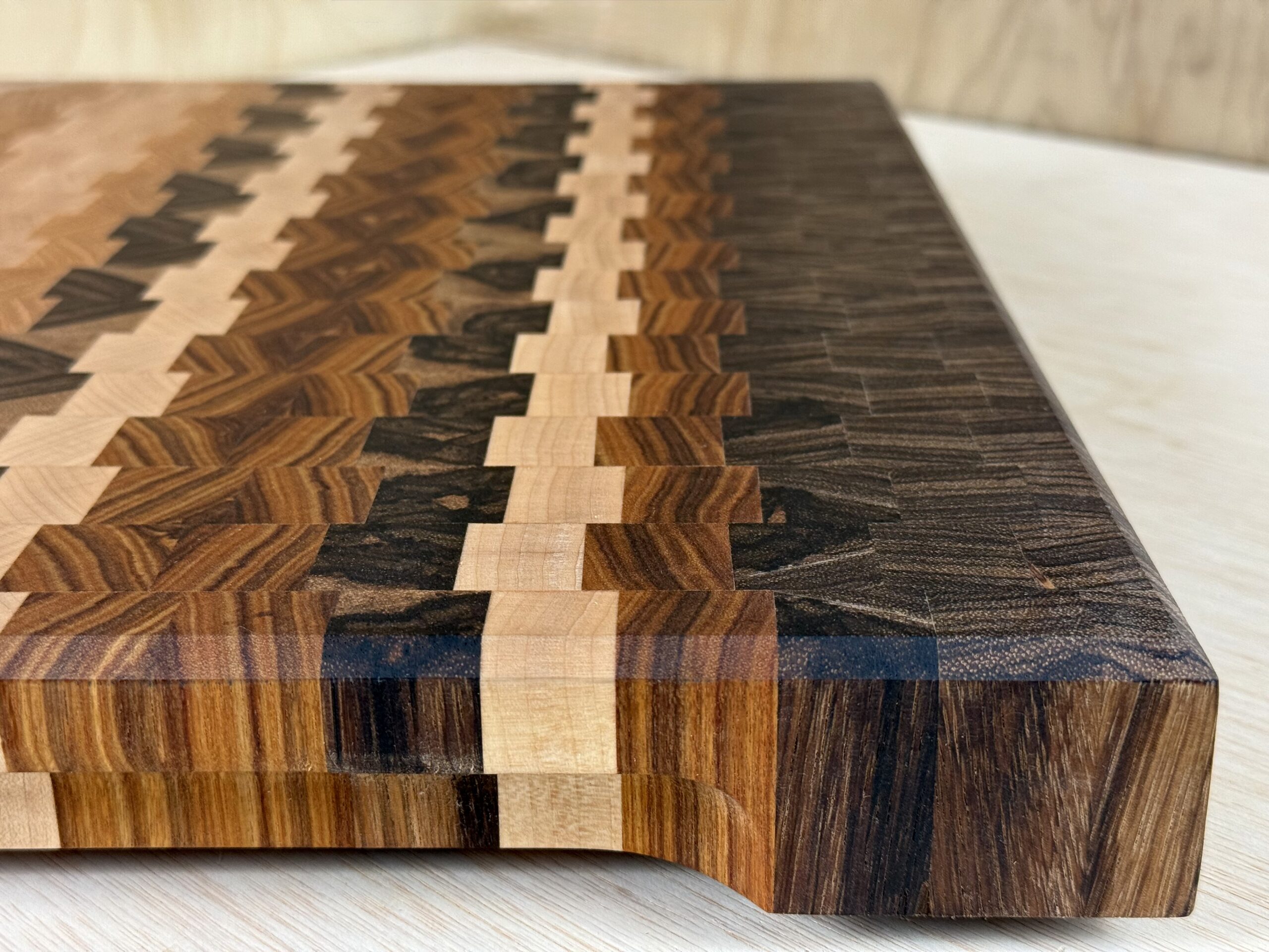 end grain cutting board