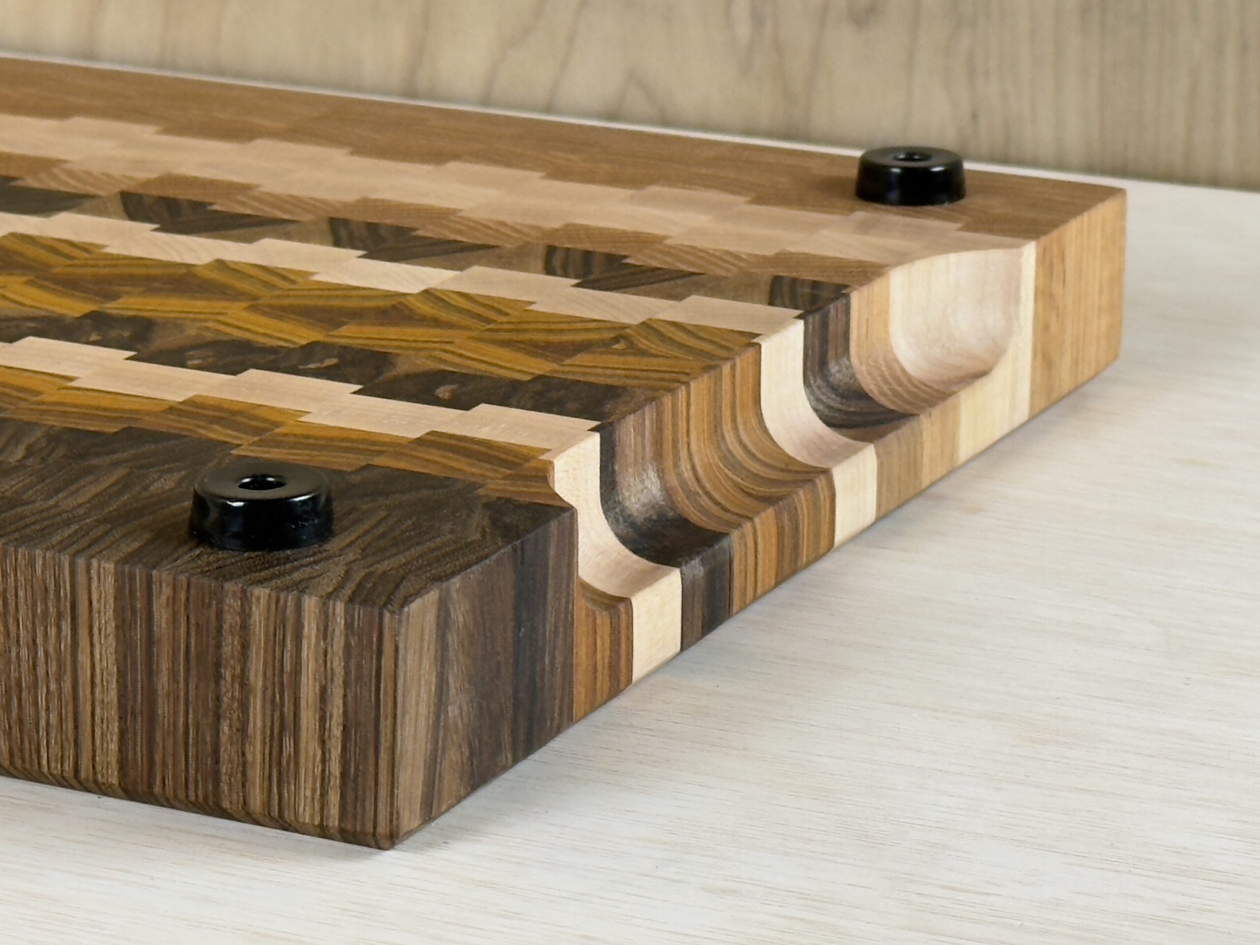 end grain cutting board